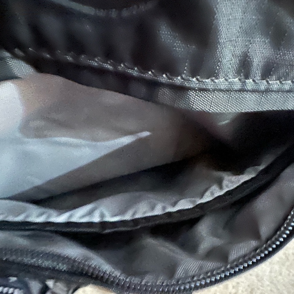 Lowepro Camera bag - Picture 4 of 6